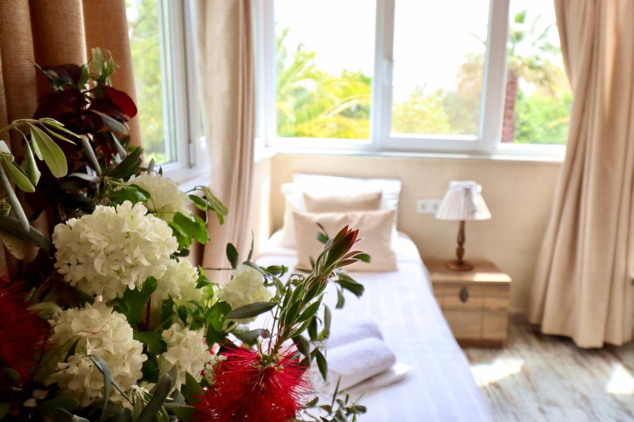 Kemerbag 29 Guest House 12 Yas Uestue (Adults Only) Бозджаада Экстерьер фото