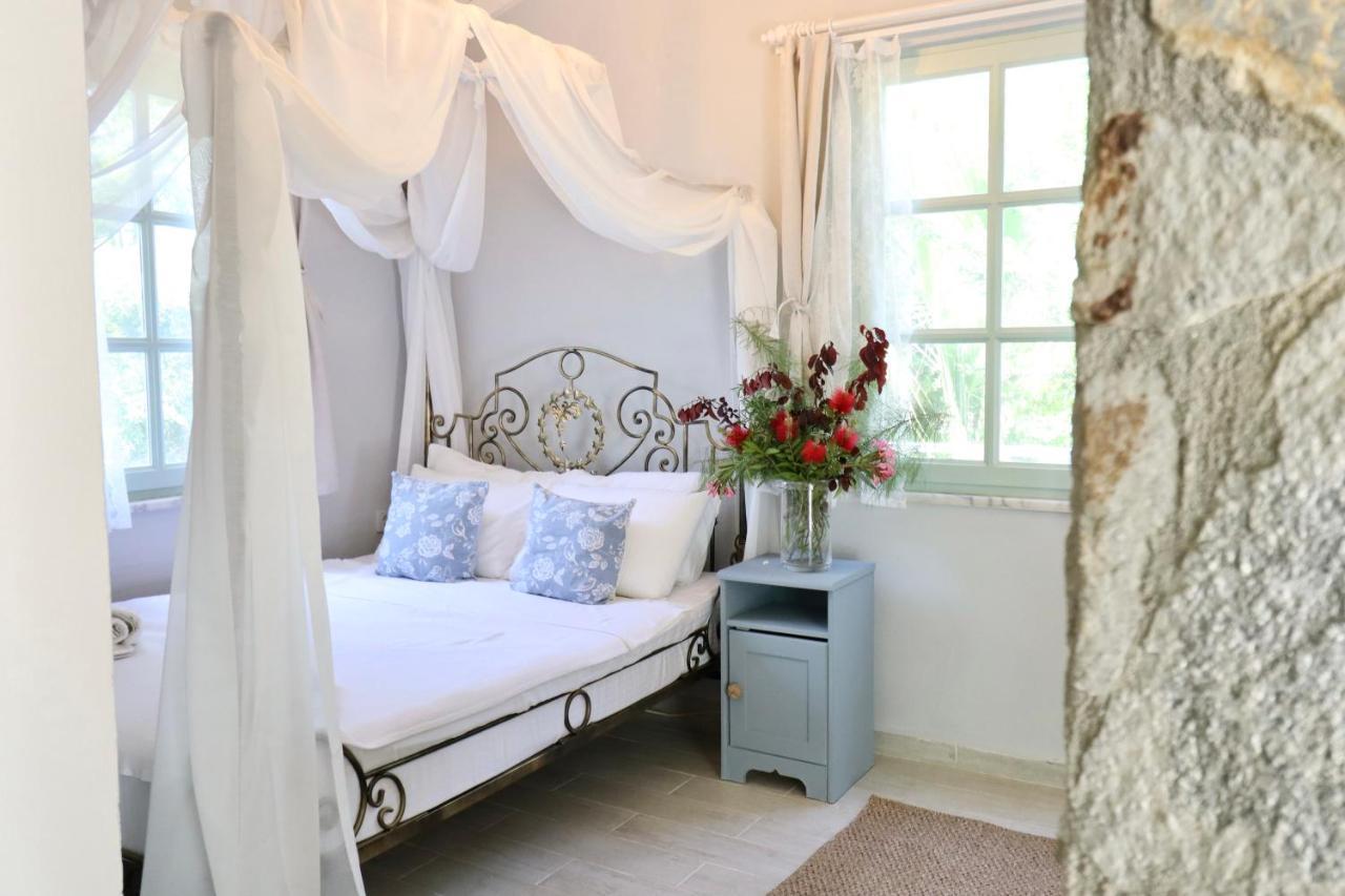 Kemerbag 29 Guest House 12 Yas Uestue (Adults Only) Бозджаада Экстерьер фото