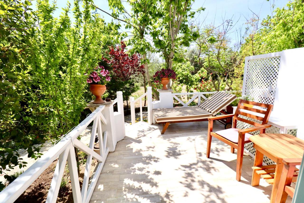 Kemerbag 29 Guest House 12 Yas Uestue (Adults Only) Бозджаада Экстерьер фото