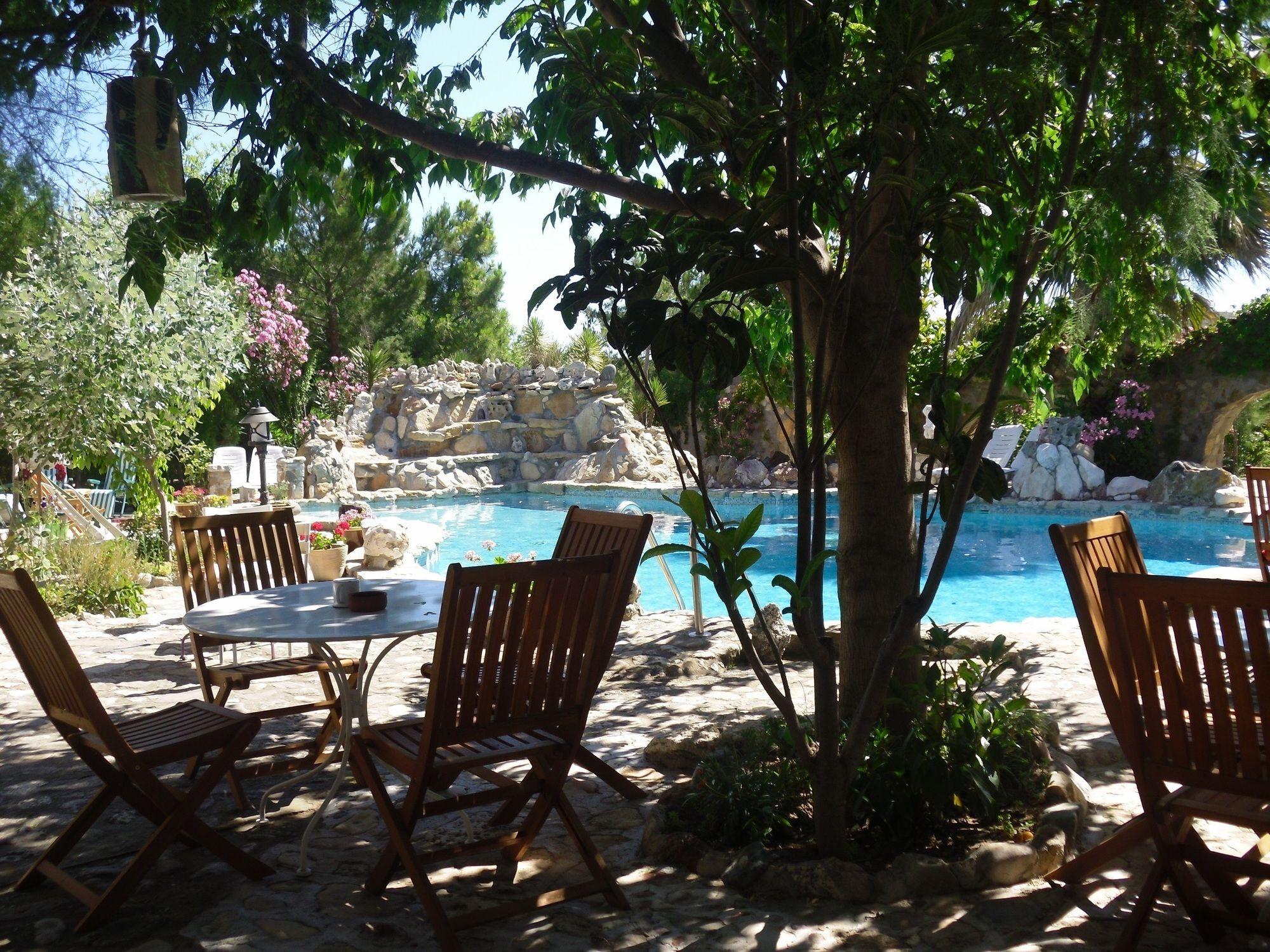 Kemerbag 29 Guest House 12 Yas Uestue (Adults Only) Бозджаада Экстерьер фото